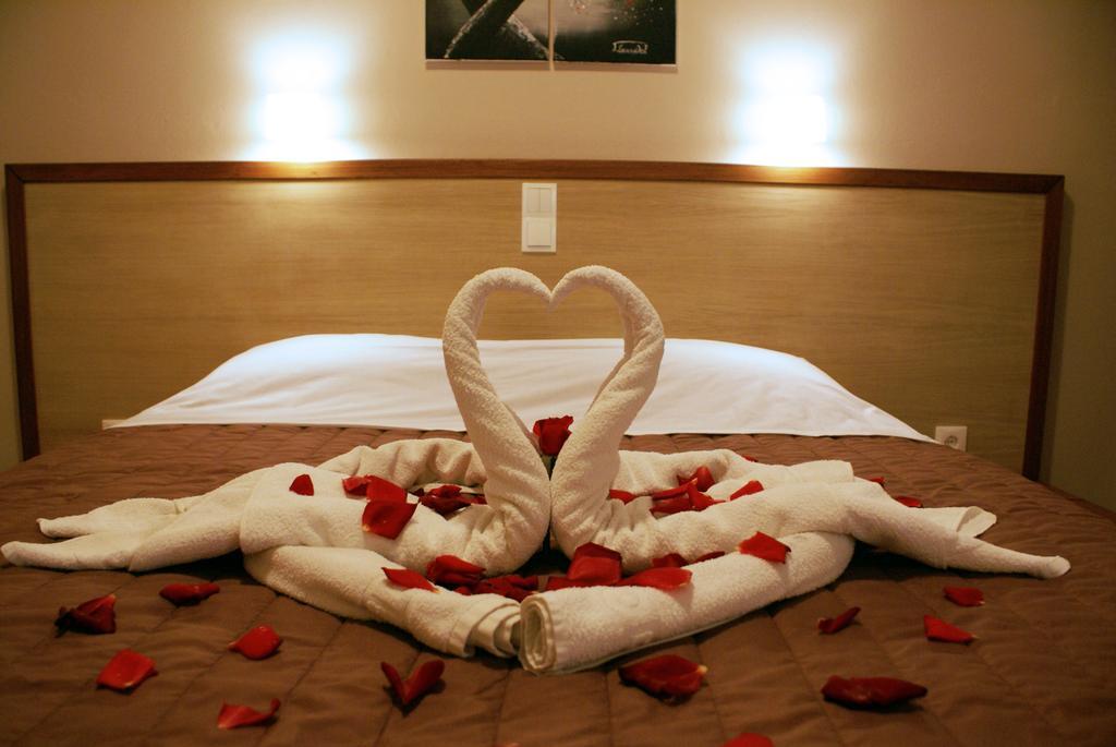 Golden Sun Aparthotel Tigaki Quarto foto