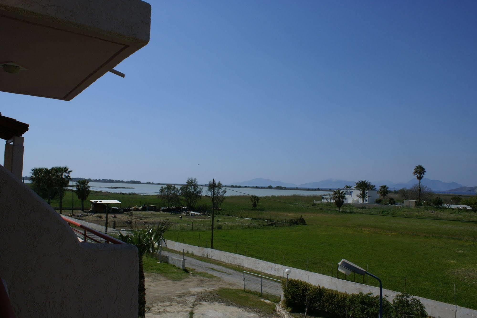 Golden Sun Aparthotel Tigaki Exterior foto